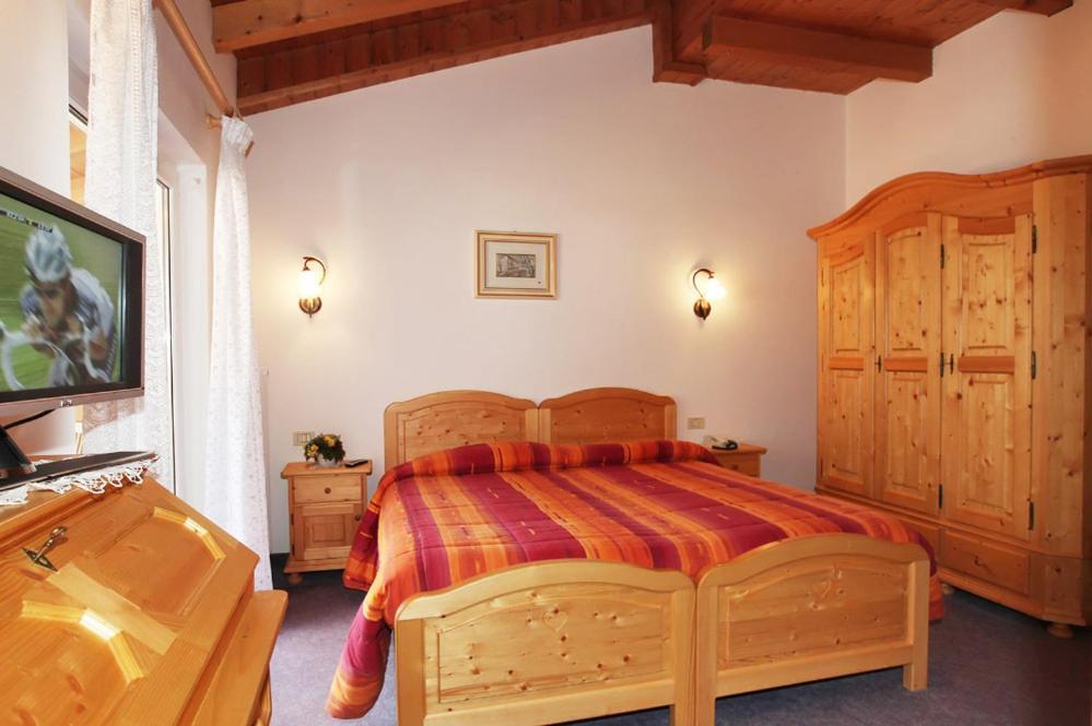 Hotel Garni Villanova Molveno Værelse billede