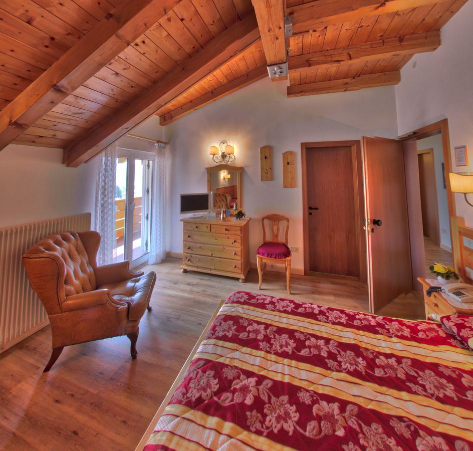 Hotel Garni Villanova Molveno Eksteriør billede